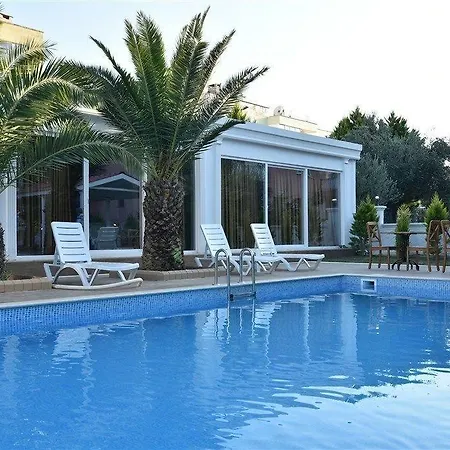 Otel Uzunhan Ayvalı