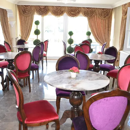 Otel Uzunhan Ayvalı