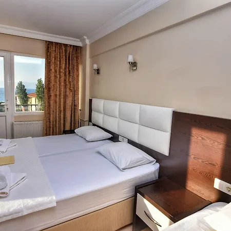Hotel Uzunhan 3*