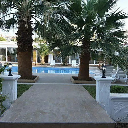 Otel Uzunhan Ayvalı