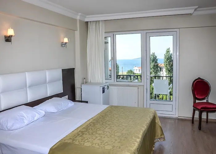 Uzunhan Отель Айвалык