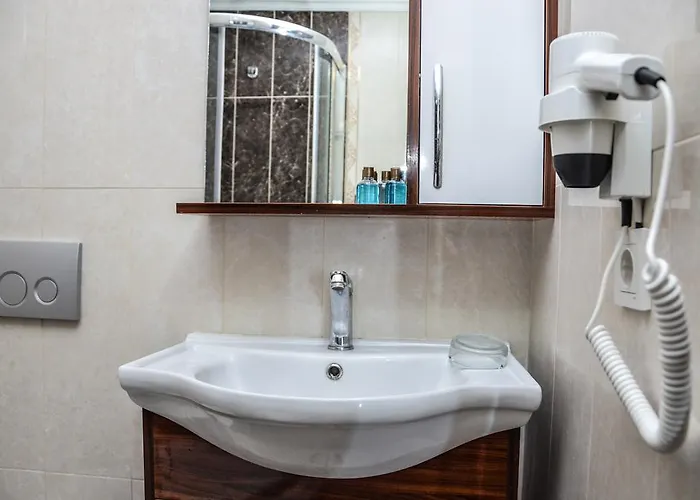 Отель Uzunhan Айвалык