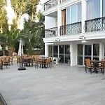 Uzunhan 3*