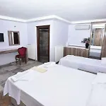 Uzunhan Отель Айвалык