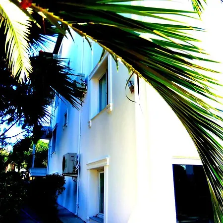 Hotel Uzunhan 3*