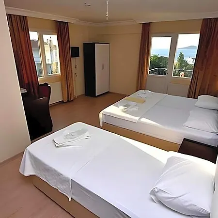 Hotel Uzunhan 3*