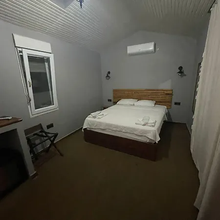 Hotel Uzunhan 3*
