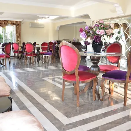Hotel Uzunhan 3*