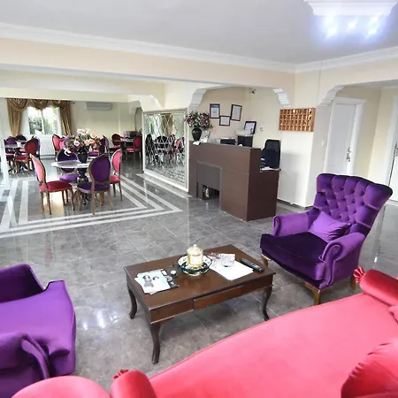 Hotel Uzunhan 3*