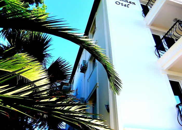 乌尊汉酒店 Ayvalı