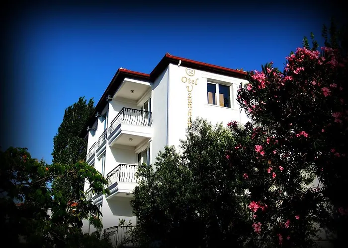 乌尊汉酒店 酒店 3*